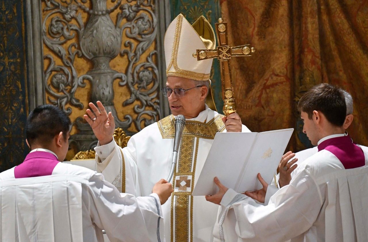 Vatican/Église catholique : dans un monde à la croisée des chemins, le pape Léon XIV pour poursuivre la mission difficile de l'église catholique 