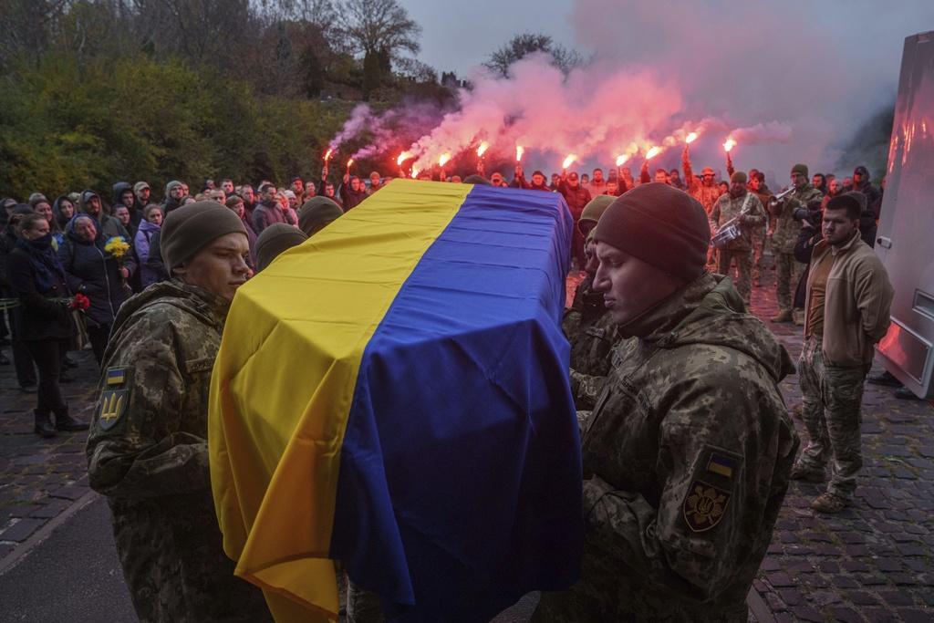 Guerre Russie-Ukraine/Consolidation des superpuissances économiques chinoise et américaine : destruction de ressources et appauvrissement économique et social des pays de l'ex-URSS   